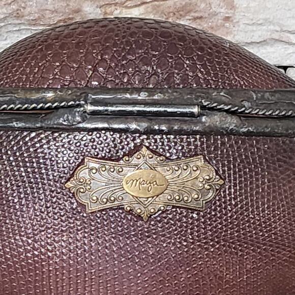 Maya Evangelista Hard Resin Cross Body Bag with Removable Beaded Strap - Picture 10 of 16